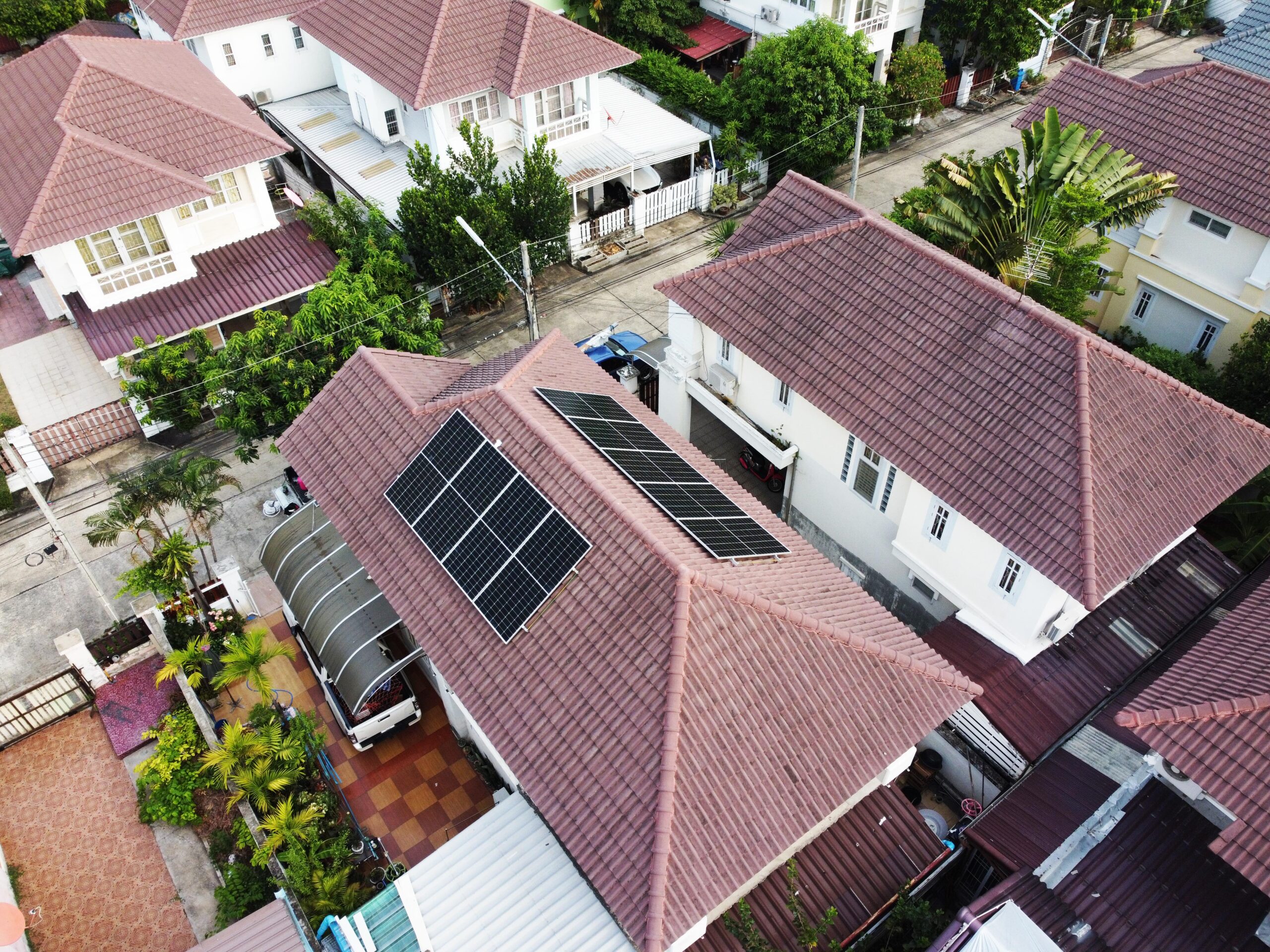 บ้านพักอาศัย – 4.90 kWp.
