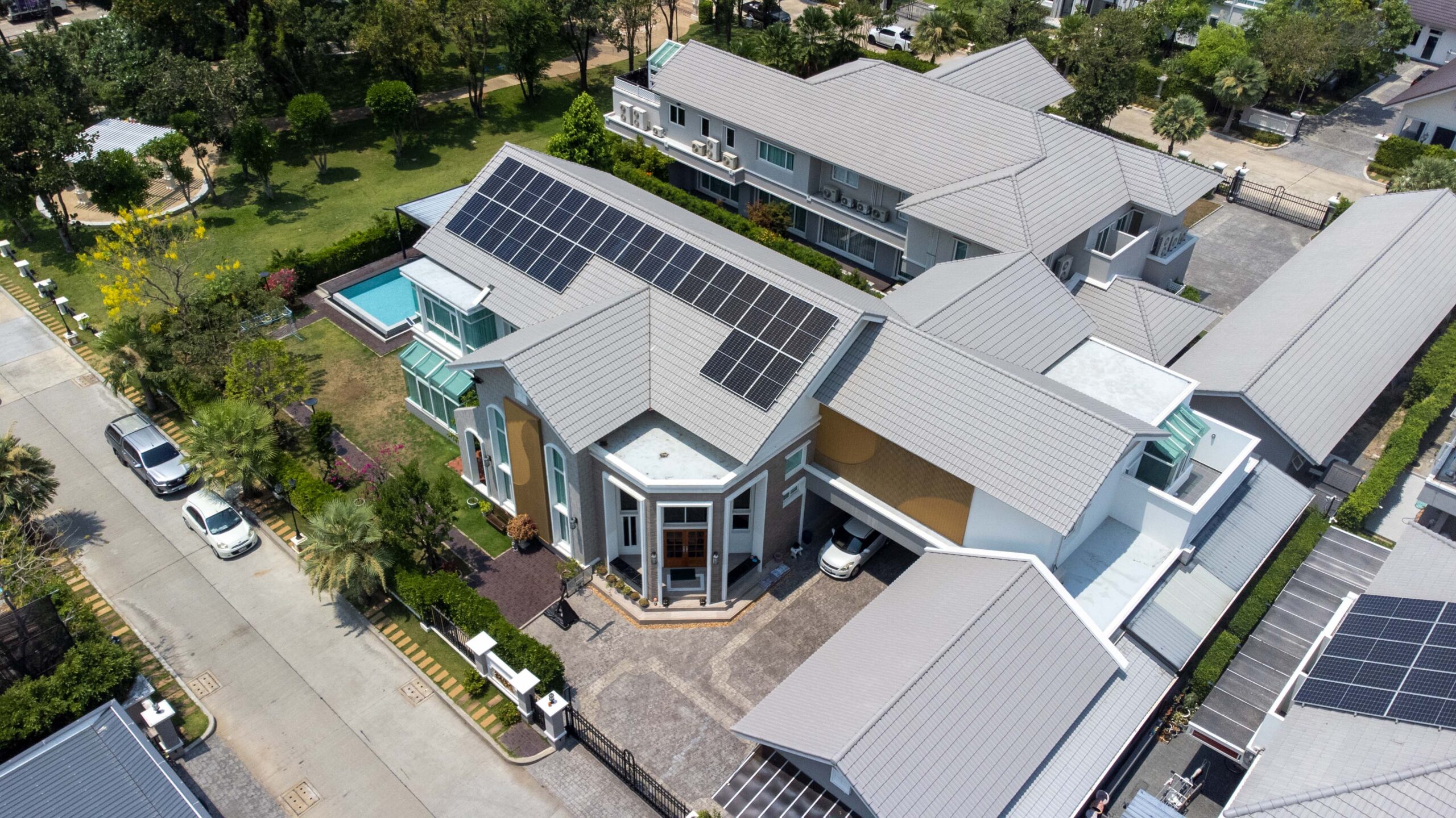 บ้านพักอาศัย (นนทบุรี) – 15.00 kWp.